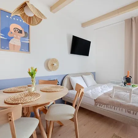 Apartament 4 Pory Roku- 200m Plaża, Prywatny Parking