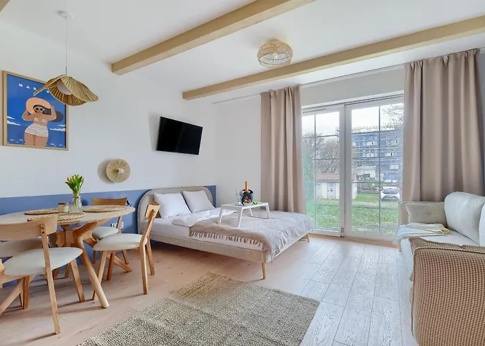 4 Pory Roku- 200m Plaza, Prywatny Parking Appartamento *