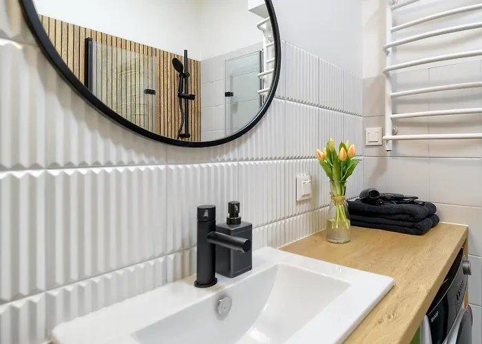 4 Pory Roku- 200m Plaza, Prywatny Parking Appartamento *