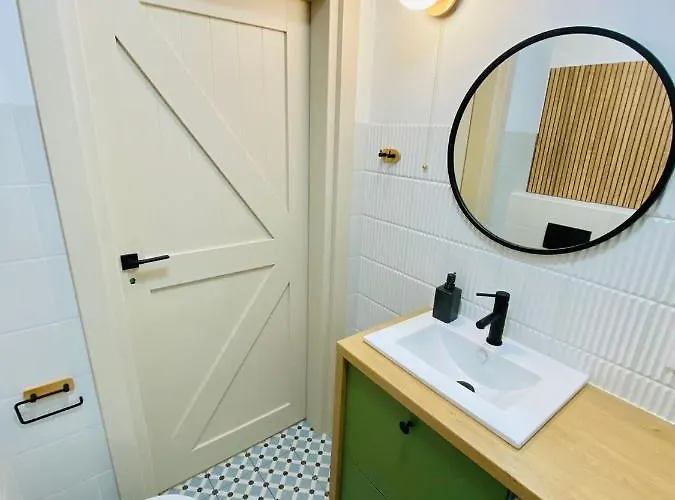 4 Pory Roku- 200m Plaza, Prywatny Parking Appartamento